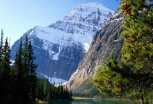 虎扑体育：世体：裁判对费尔明判罚音频令人质疑，VAR裁判存在违规操作.